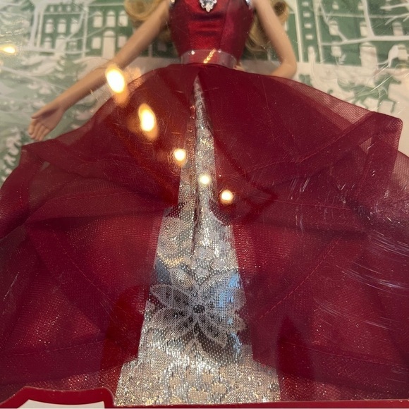 Barbie 2015 Holiday Collection - Picture 3 of 6